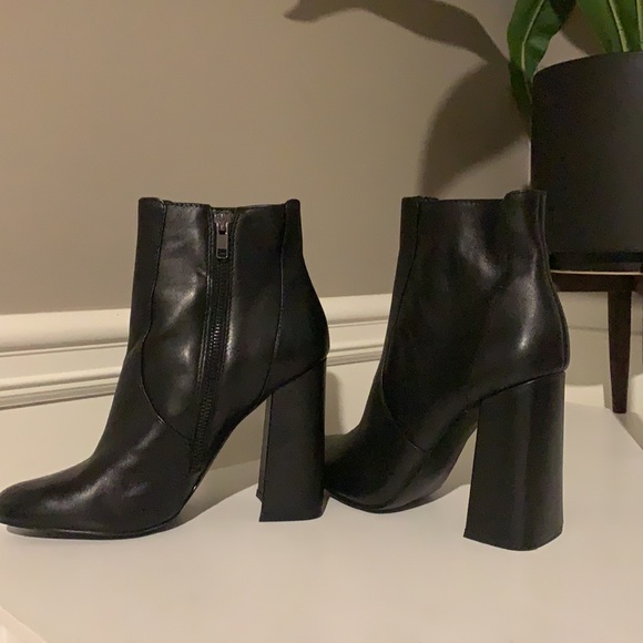 Steve Madden Womens trix Almond Toe Ankle Fashion Boots - Picture 7 of 12